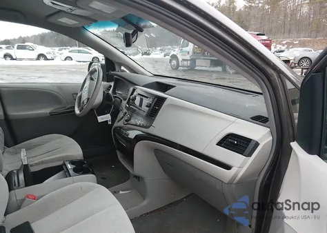 2013 Toyota Sienna Le 7 Passenger from USA, damaged, VIN 5TDJK3DC9DS050189